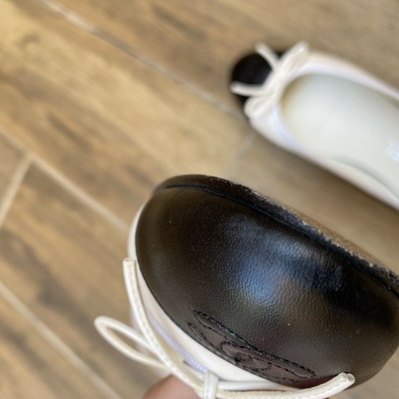 Chanel Ballet Lambskin Flats - Picture 7 of 12